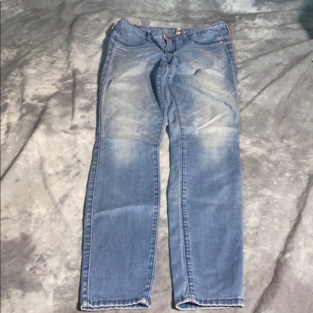 🥳 Host Pick 🥳 - Abercrombie & Fitch Distressed + Worn Jeans - Picture 13 of 16